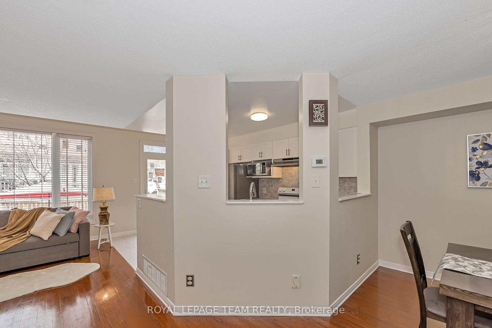 Photo 14 of 314 Copperfield Crescent, Ottawa, Barrhaven - Cedargrove/Fraserdale — HOMEH
