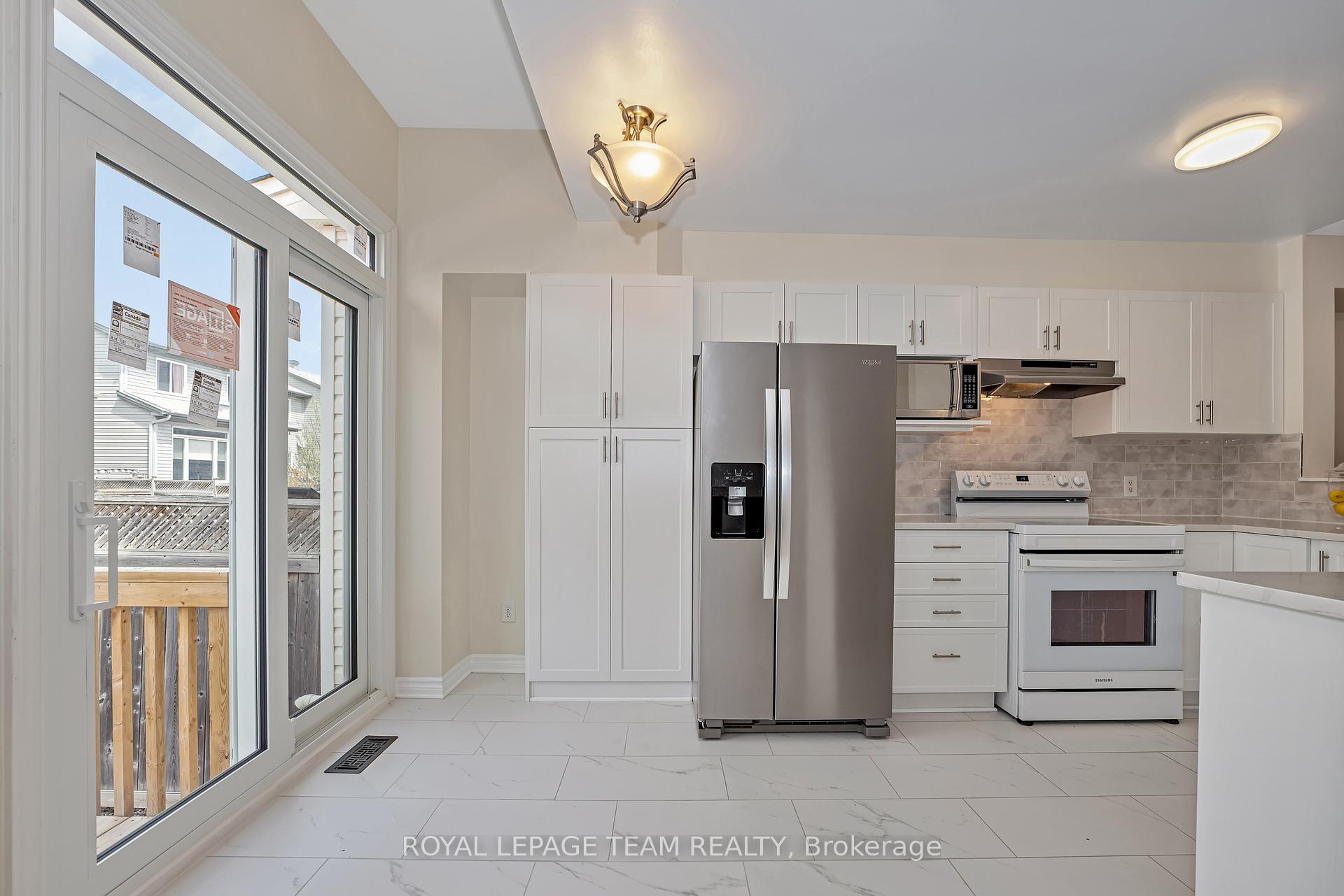 Photo 16 of 314 Copperfield Crescent, Ottawa, Barrhaven - Cedargrove/Fraserdale — HOMEH