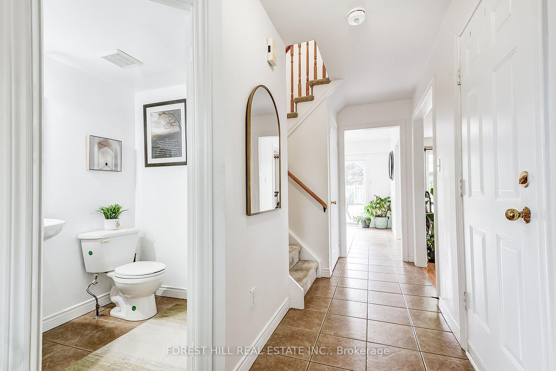 Photo 4 of 61 Hearthstone Crescent, Clarington, Courtice — HOMEH