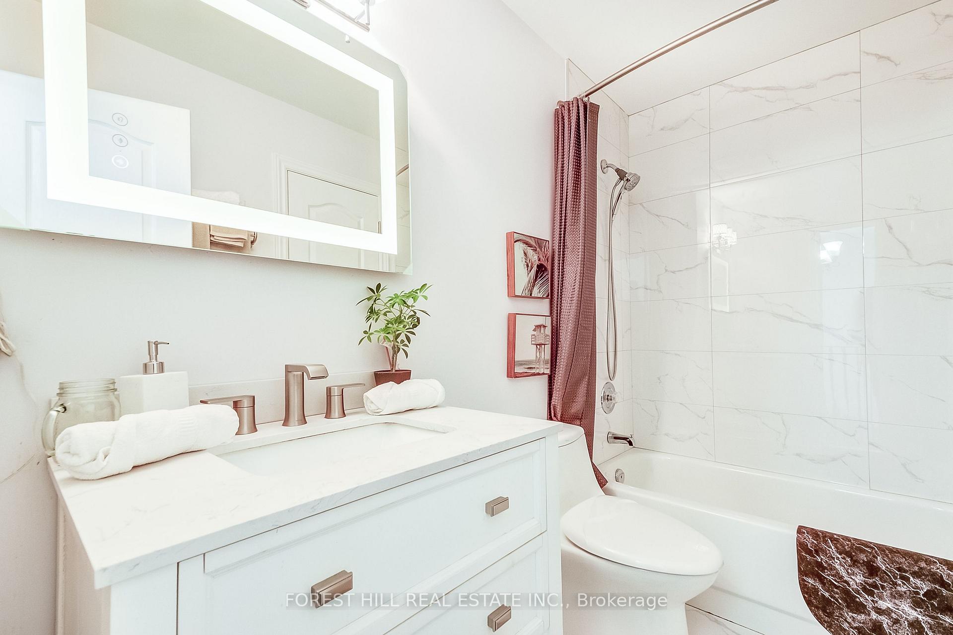 Photo 17 of 61 Hearthstone Crescent, Clarington, Courtice — HOMEH