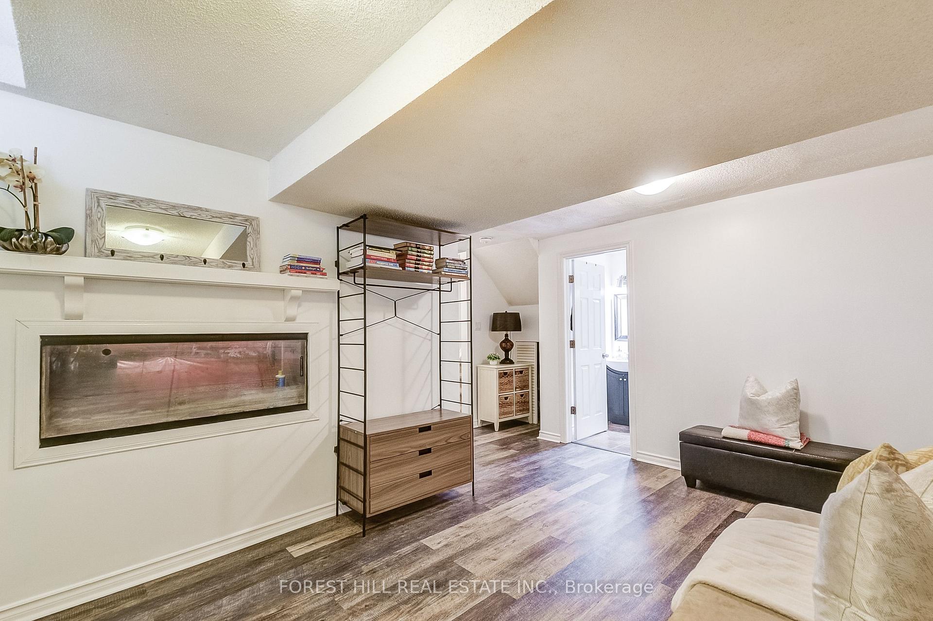 Photo 24 of 61 Hearthstone Crescent, Clarington, Courtice — HOMEH