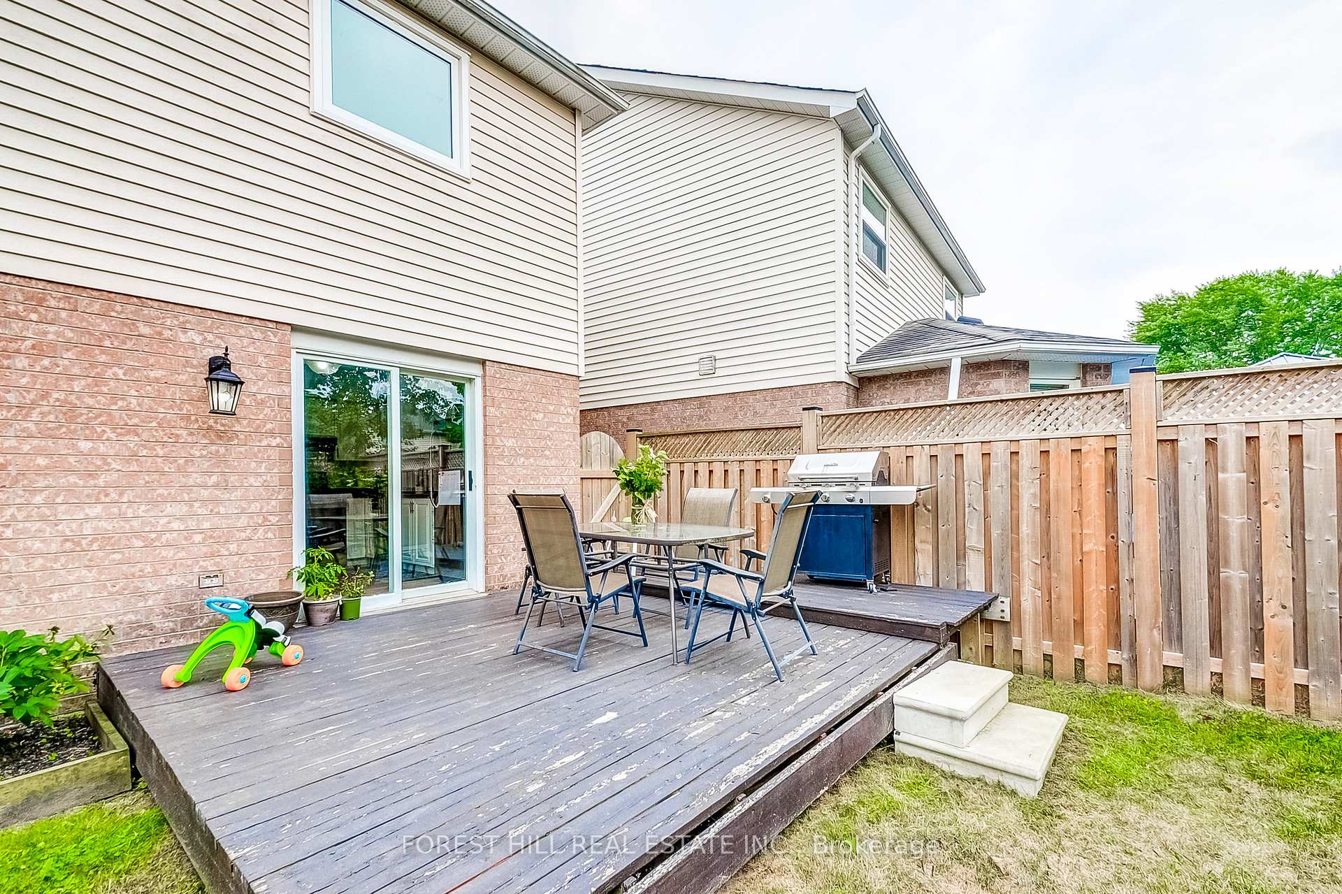 Photo 27 of 61 Hearthstone Crescent, Clarington, Courtice — HOMEH