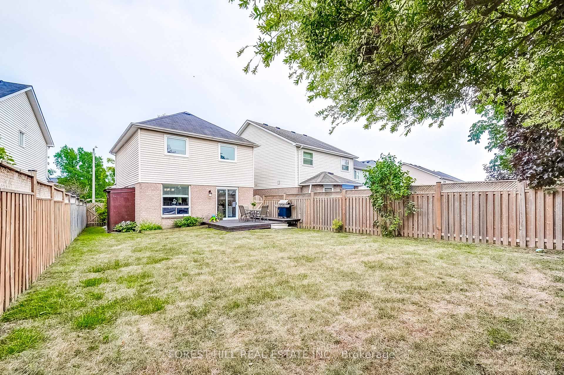 Photo 30 of 61 Hearthstone Crescent, Clarington, Courtice — HOMEH