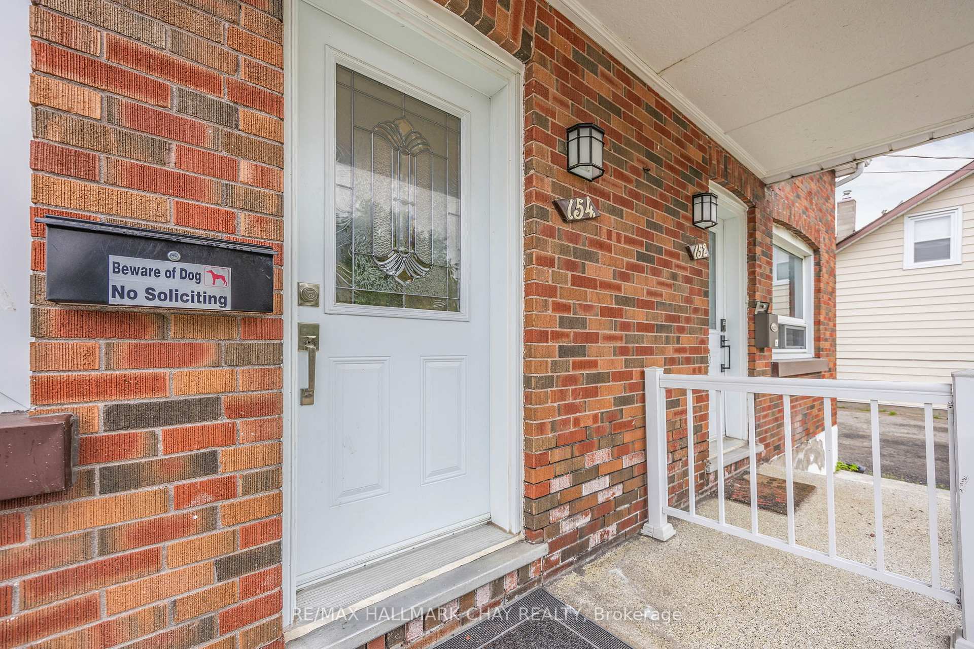 Photo 3 of 154 Sanford Street, Barrie, Sanford — HOMEH