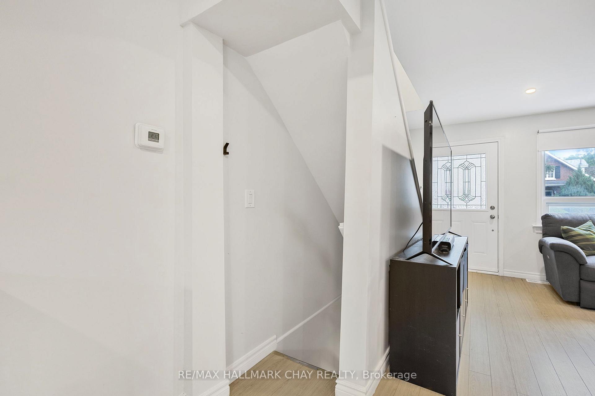 Photo 26 of 154 Sanford Street, Barrie, Sanford — HOMEH