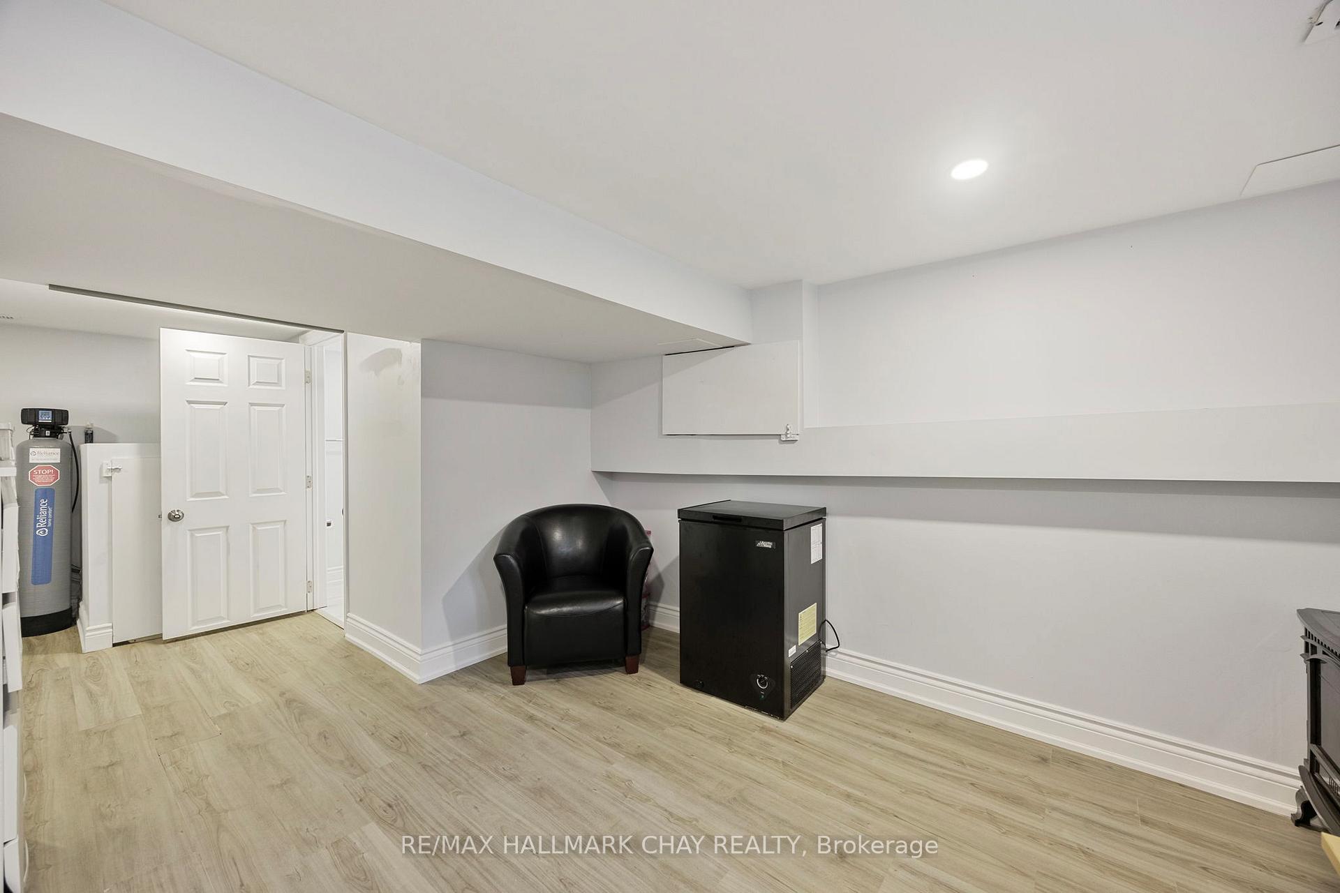 Photo 30 of 154 Sanford Street, Barrie, Sanford — HOMEH