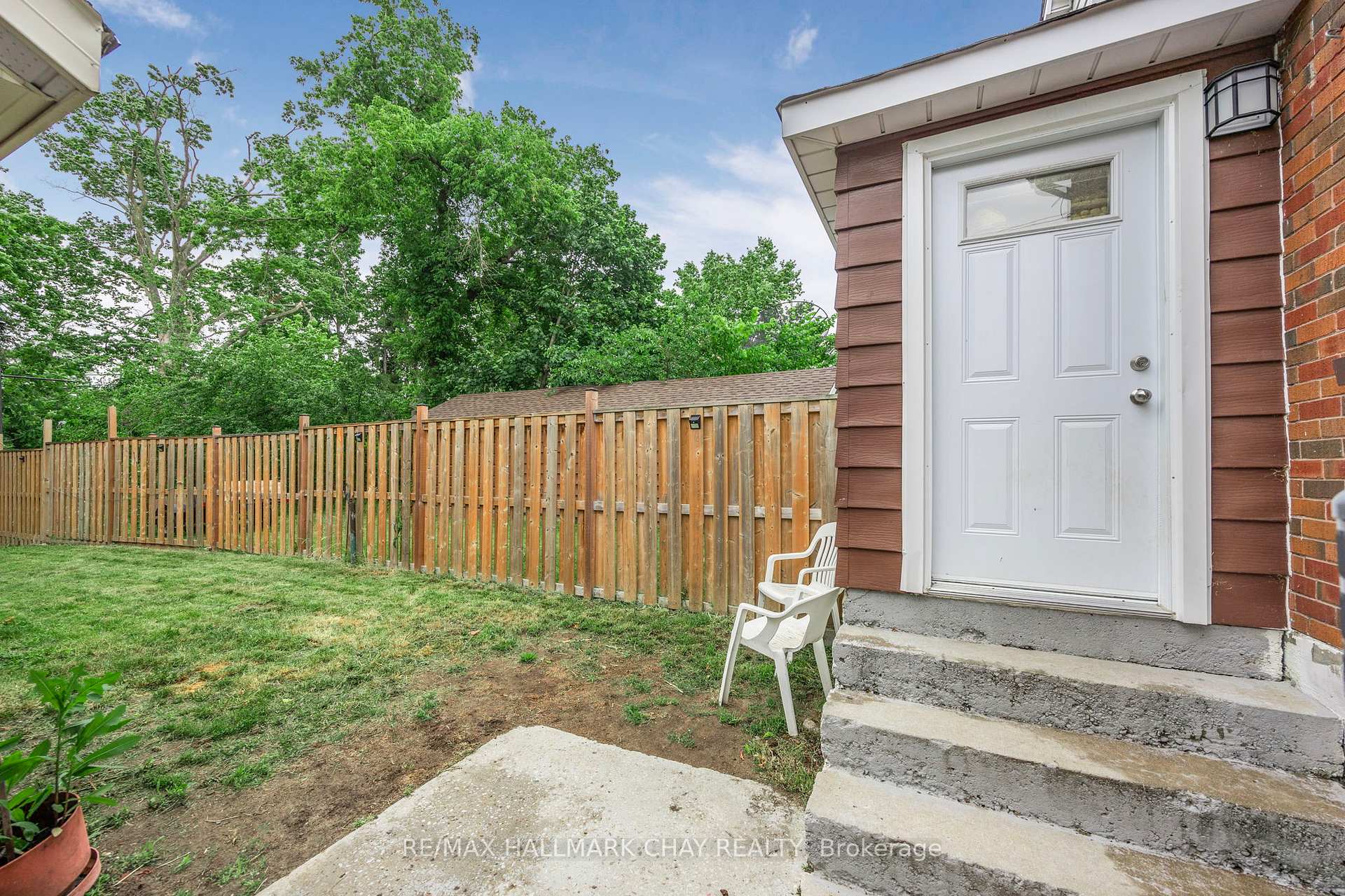 Photo 36 of 154 Sanford Street, Barrie, Sanford — HOMEH