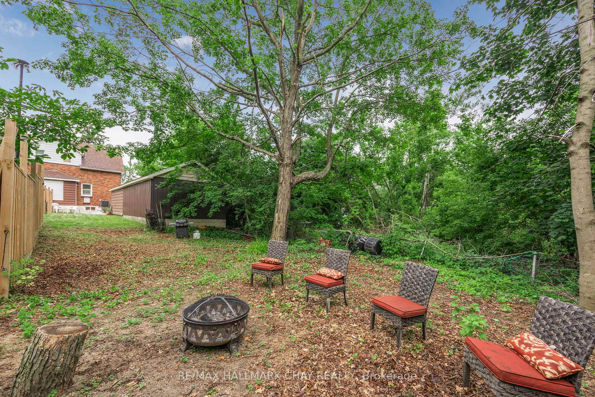 Photo 42 of 154 Sanford Street, Barrie, Sanford — HOMEH