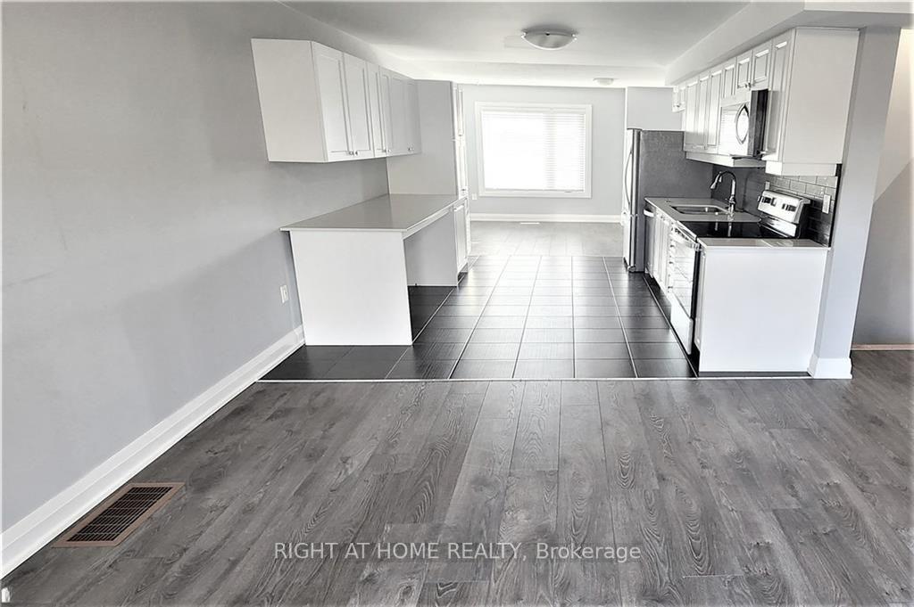 Photo 2 of 25 Andean Lane, Barrie, Rural Barrie Southwest — HOMEH