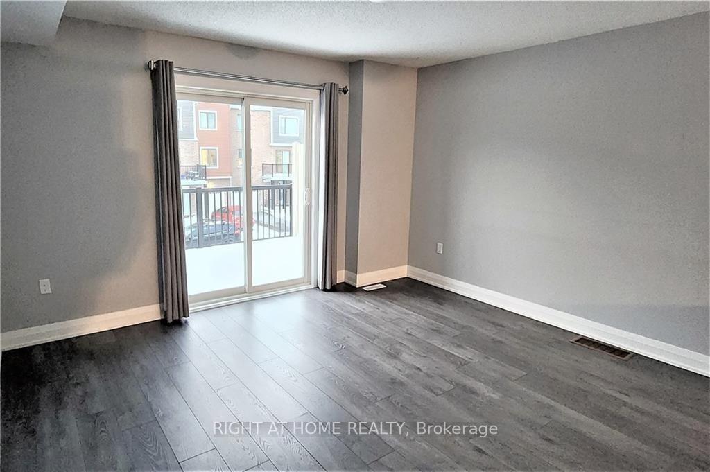 Photo 5 of 25 Andean Lane, Barrie, Rural Barrie Southwest — HOMEH