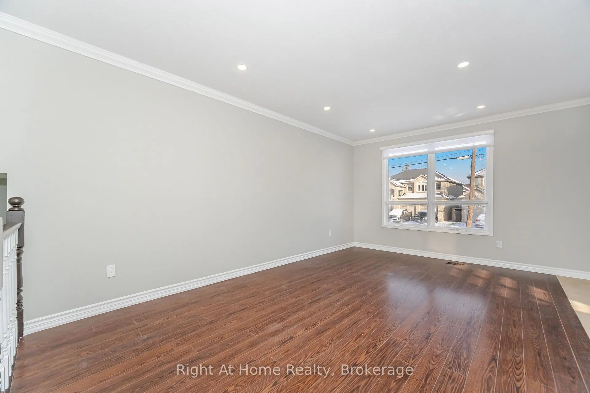 Photo 9 of 364 Red Oak Avenue, Hamilton, Stoney Creek — HOMEH