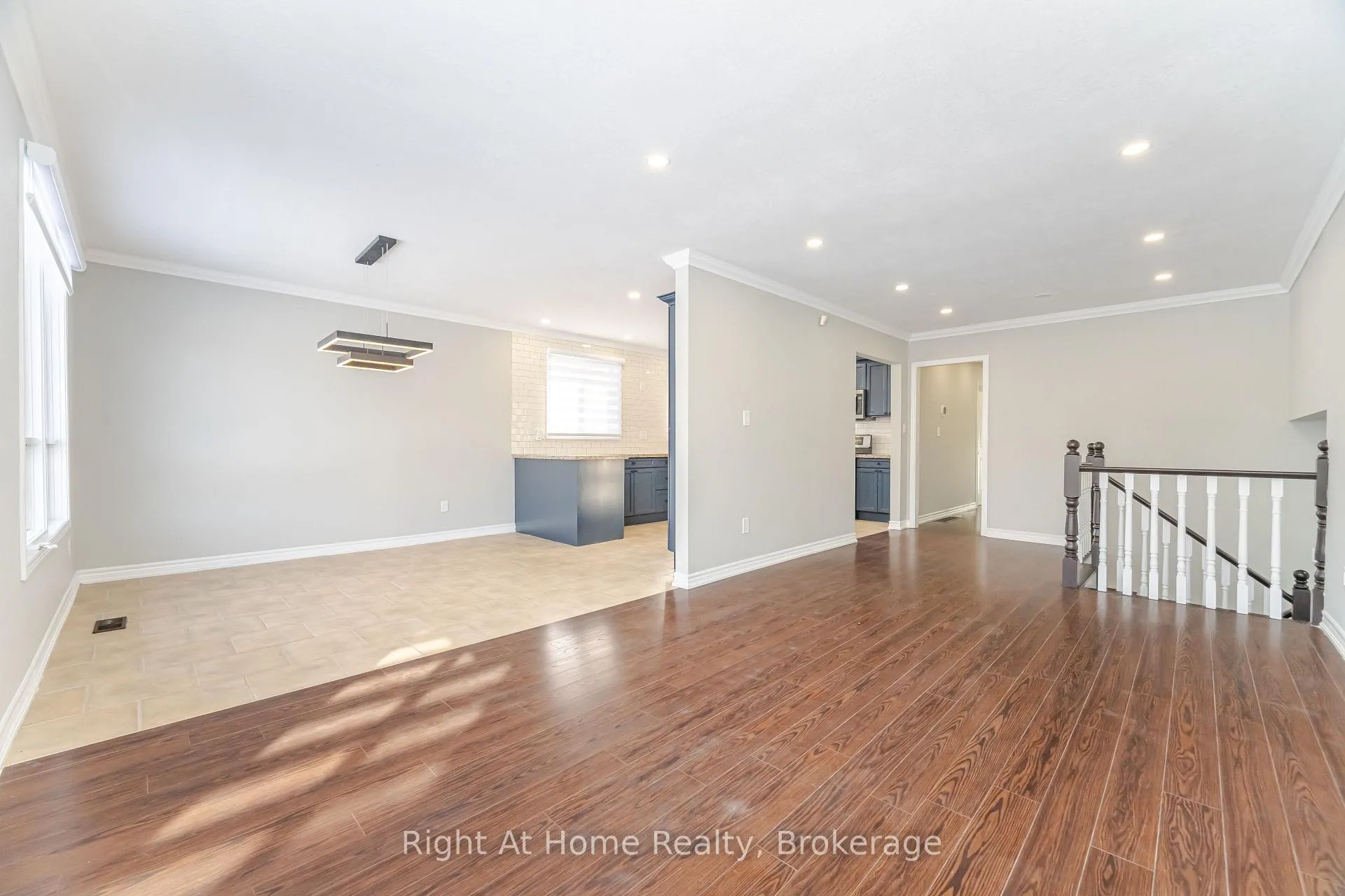 Photo 12 of 364 Red Oak Avenue, Hamilton, Stoney Creek — HOMEH