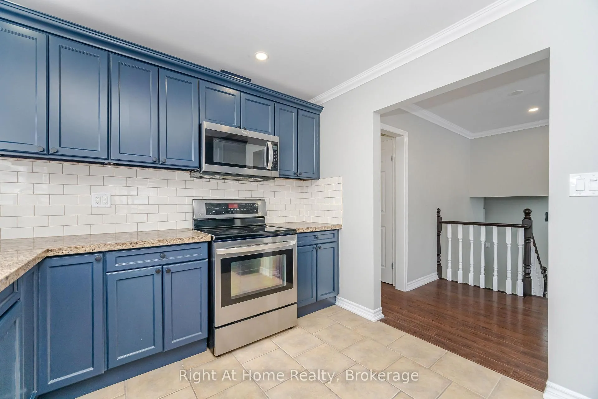 Photo 17 of 364 Red Oak Avenue, Hamilton, Stoney Creek — HOMEH