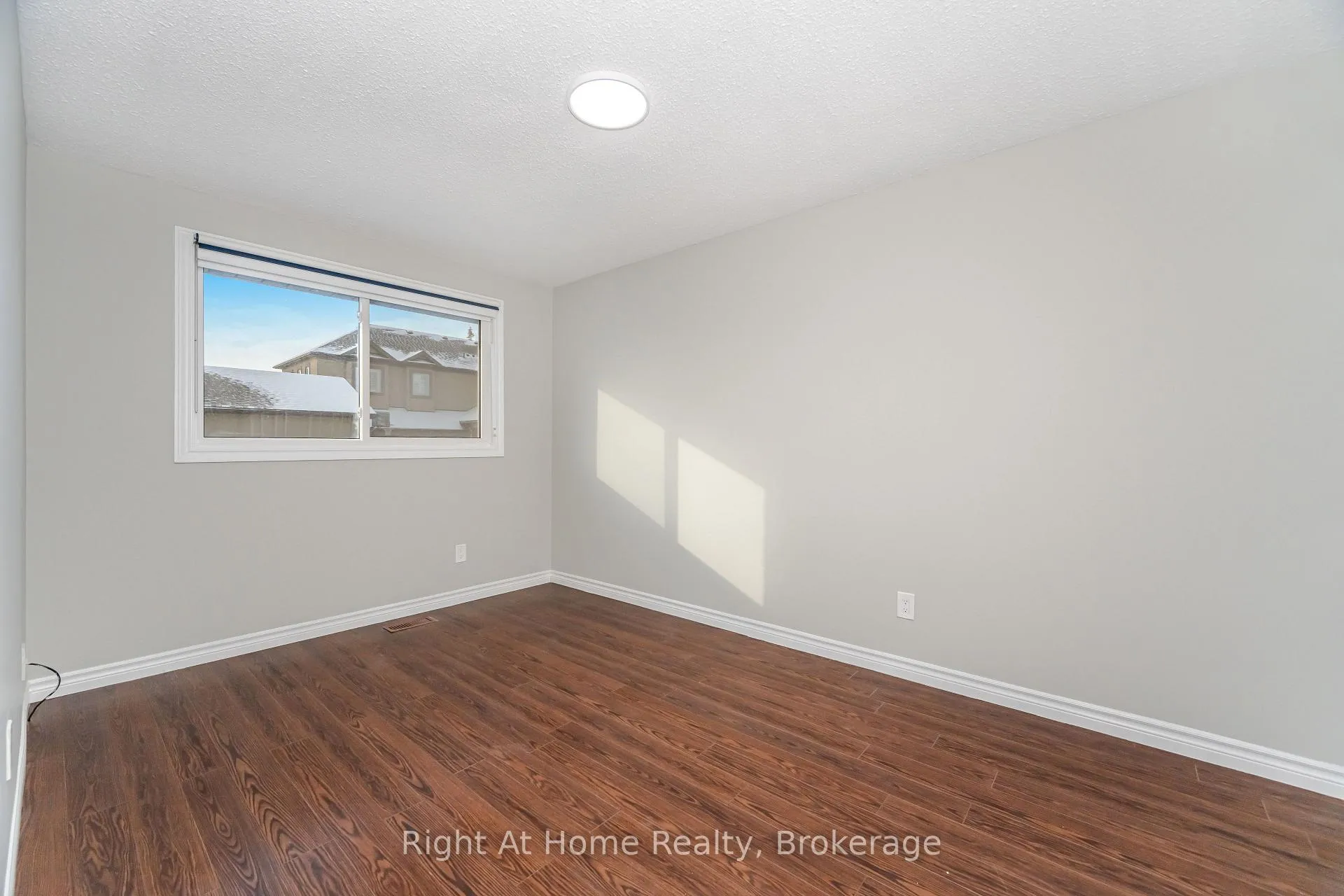 Photo 22 of 364 Red Oak Avenue, Hamilton, Stoney Creek — HOMEH