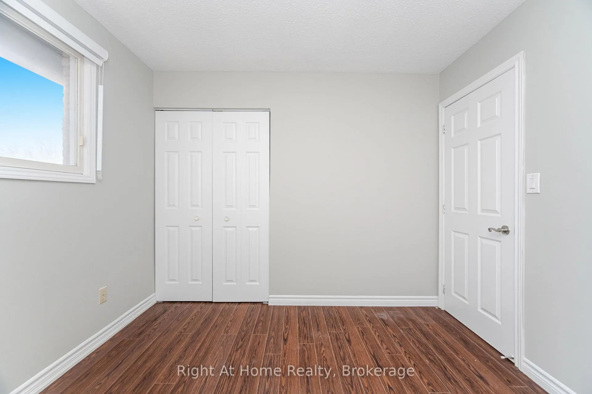 Photo 28 of 364 Red Oak Avenue, Hamilton, Stoney Creek — HOMEH