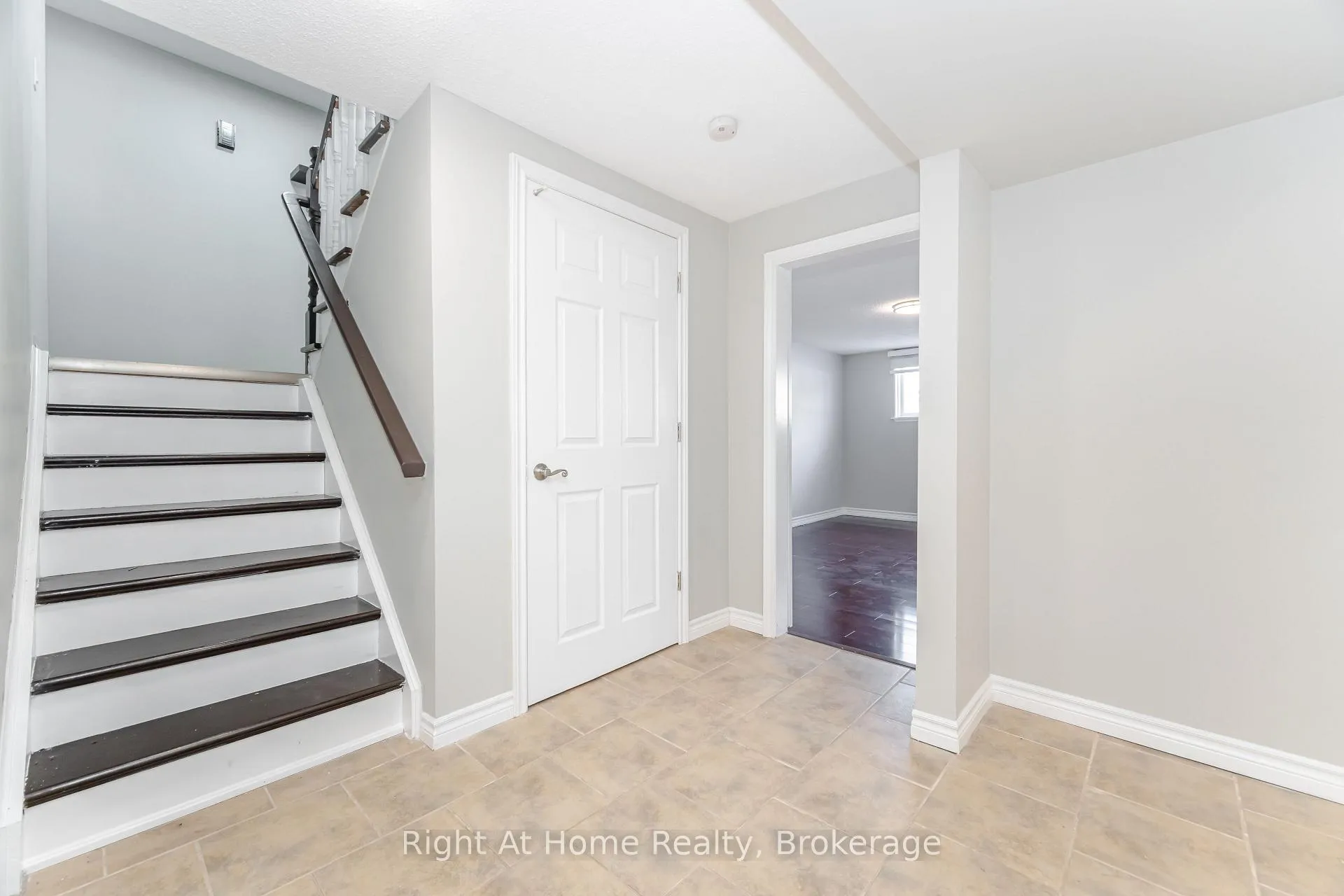 Photo 31 of 364 Red Oak Avenue, Hamilton, Stoney Creek — HOMEH