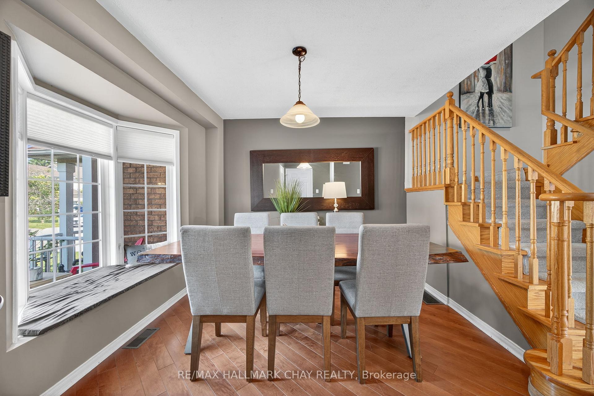 Photo 6 of 133 Trevino Circle, Barrie, East Bayfield — HOMEH