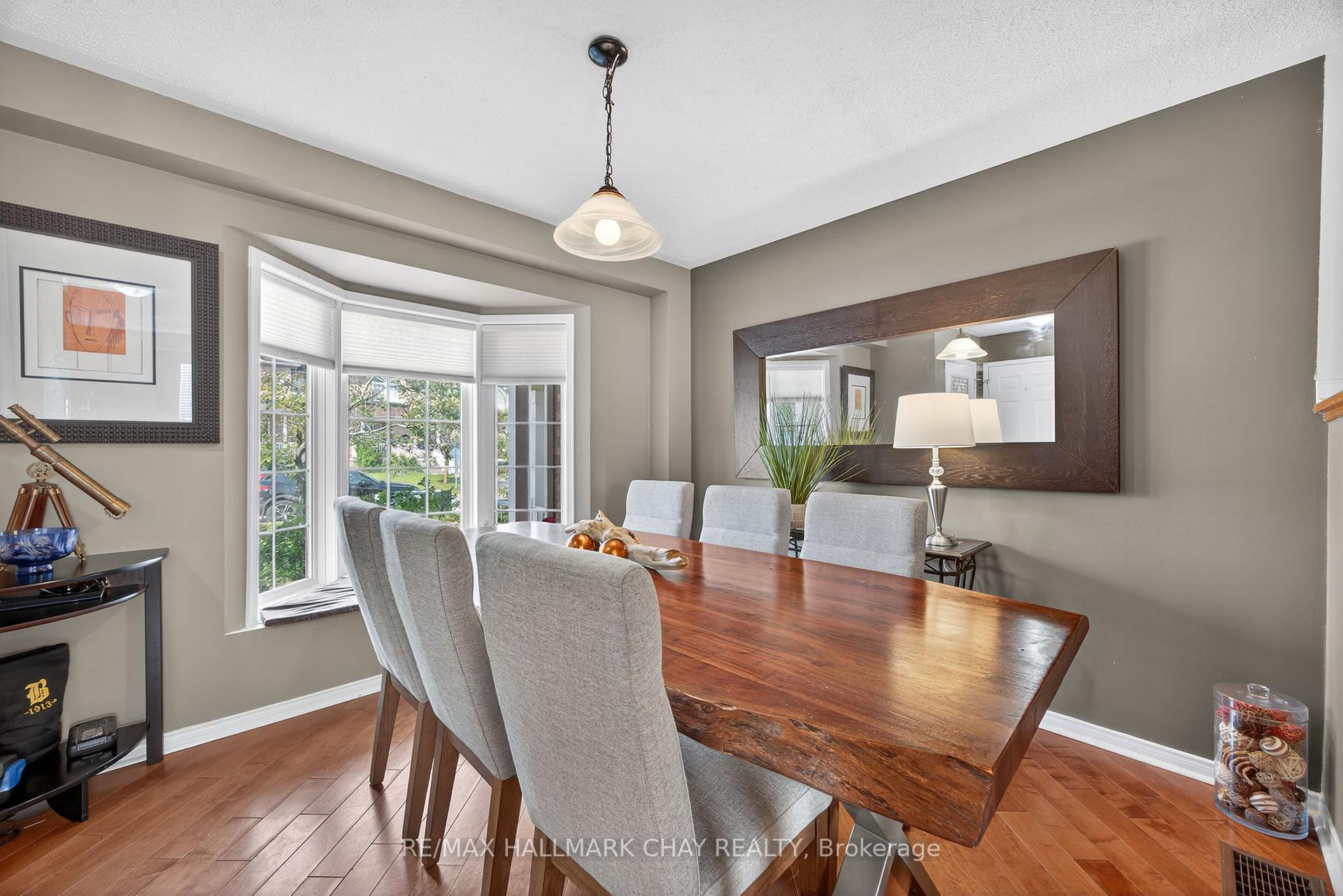 Photo 7 of 133 Trevino Circle, Barrie, East Bayfield — HOMEH