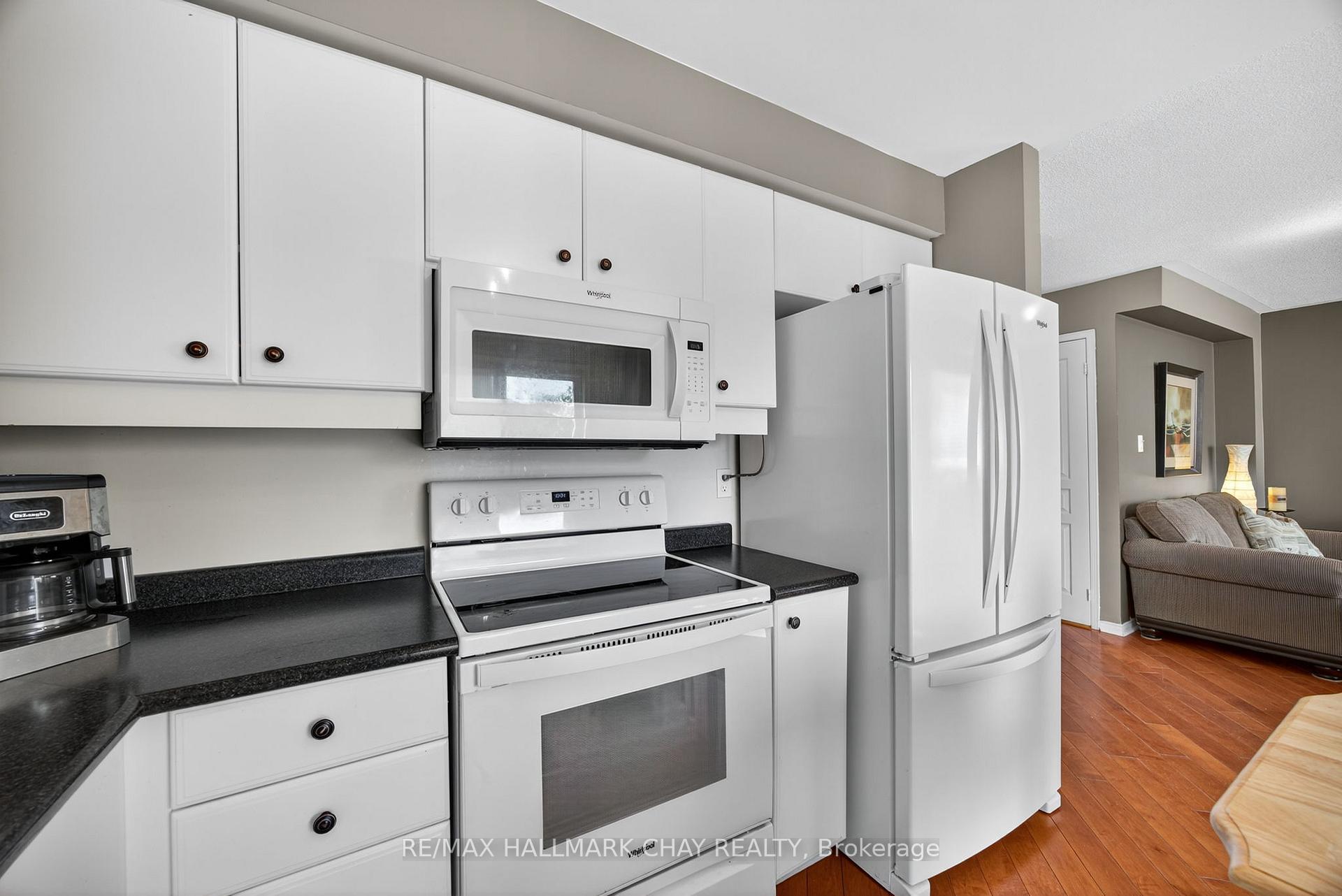 Photo 19 of 133 Trevino Circle, Barrie, East Bayfield — HOMEH