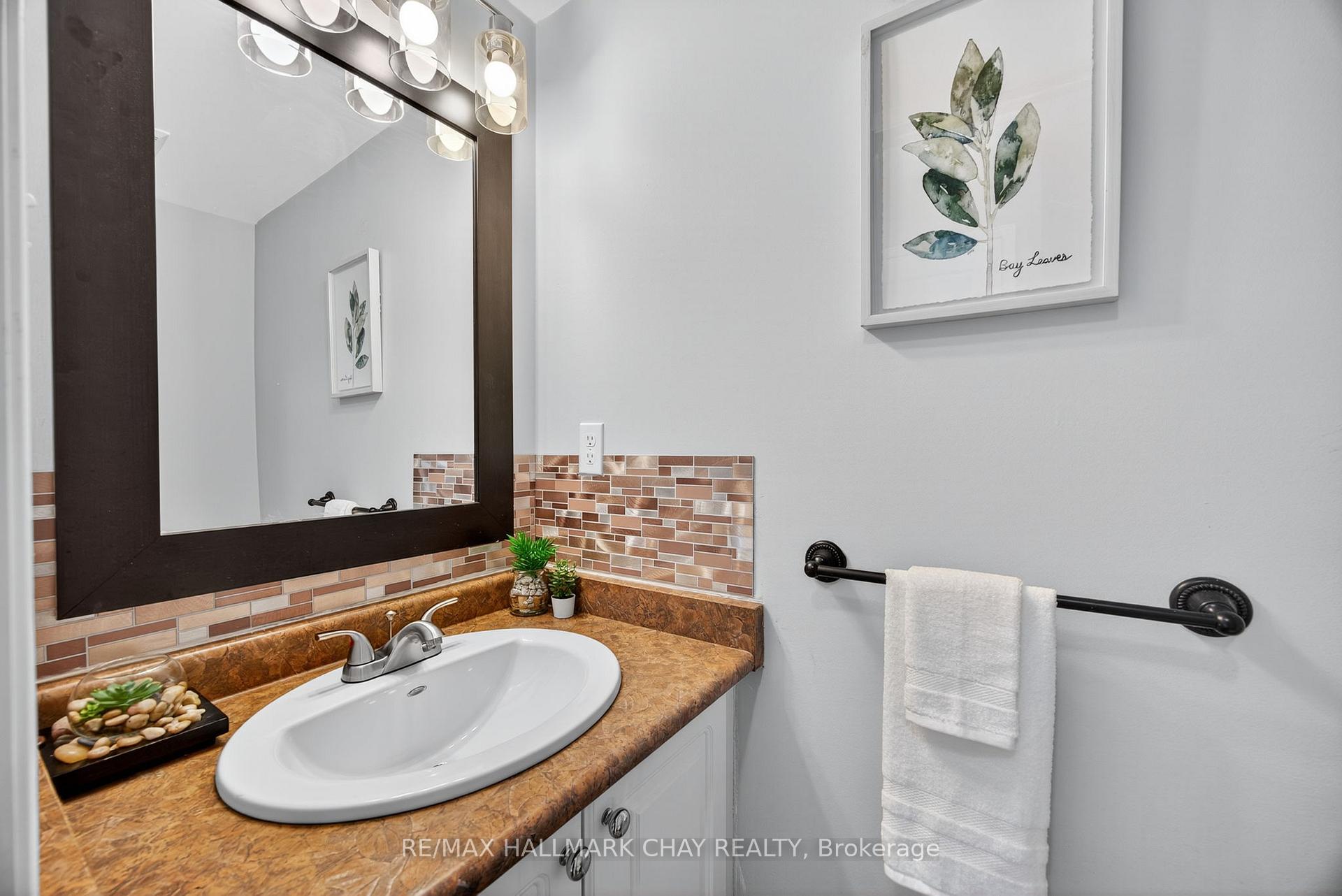Photo 24 of 133 Trevino Circle, Barrie, East Bayfield — HOMEH