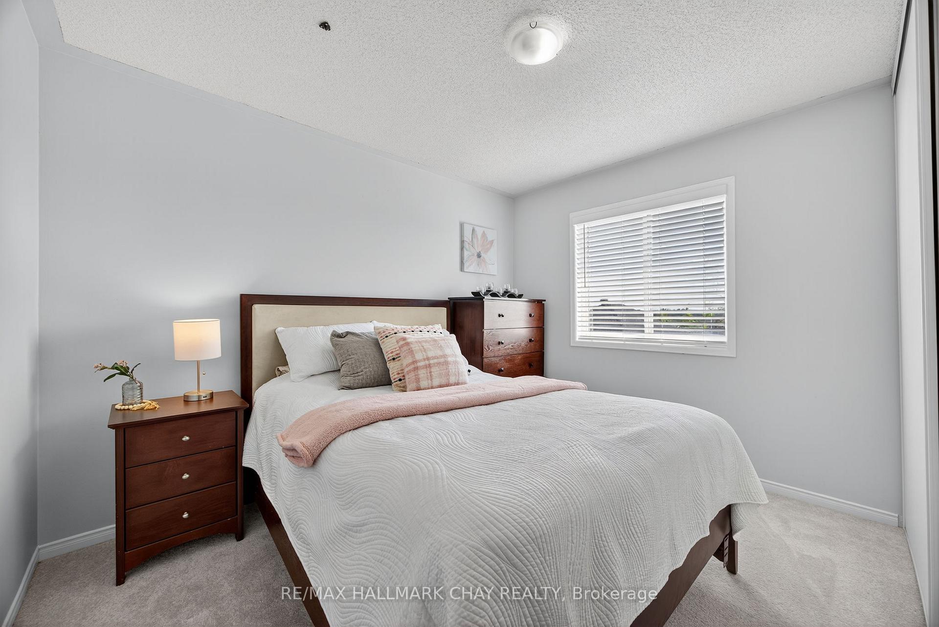 Photo 32 of 133 Trevino Circle, Barrie, East Bayfield — HOMEH