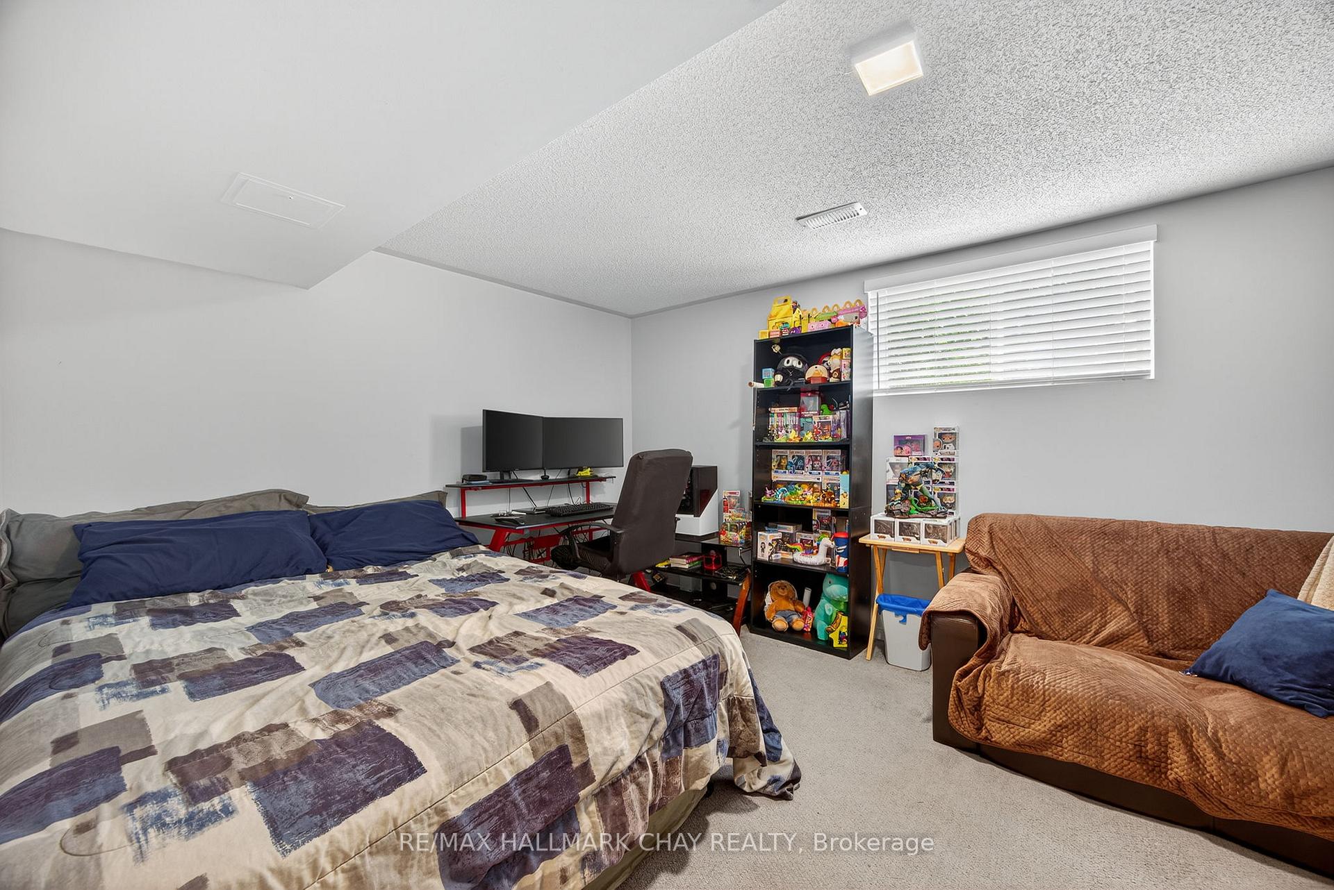 Photo 39 of 133 Trevino Circle, Barrie, East Bayfield — HOMEH