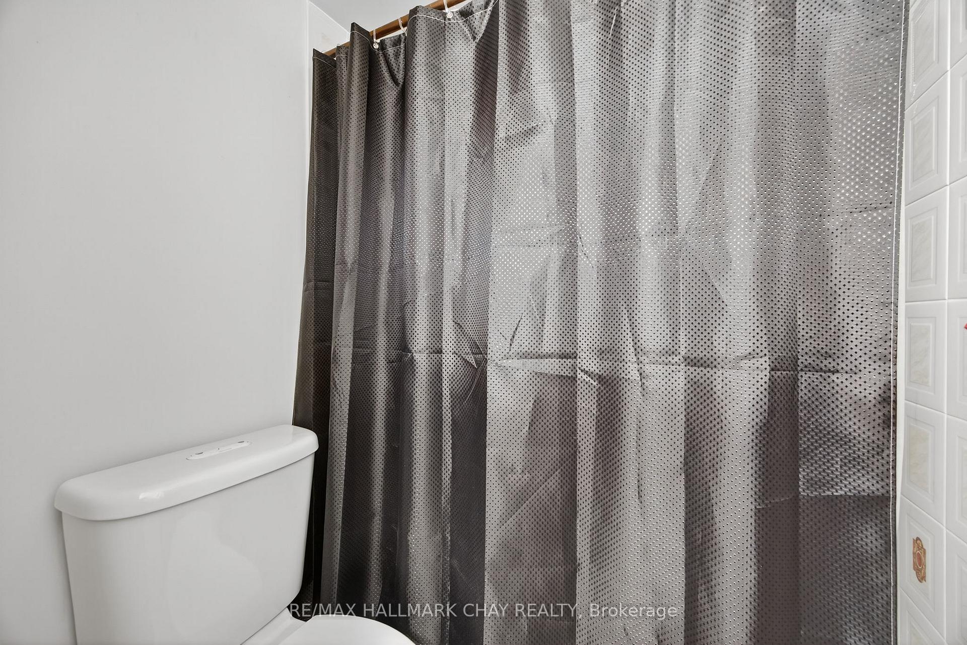 Photo 44 of 133 Trevino Circle, Barrie, East Bayfield — HOMEH