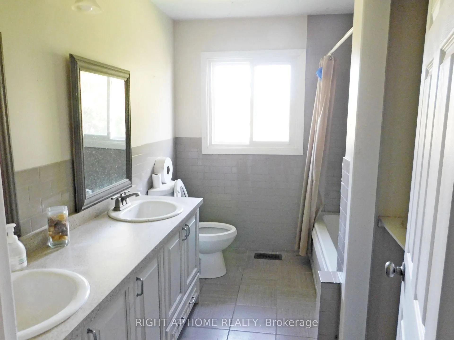 Photo 15 of 269 Rock Chapel Road, Hamilton, Rural Flamborough — HOMEH