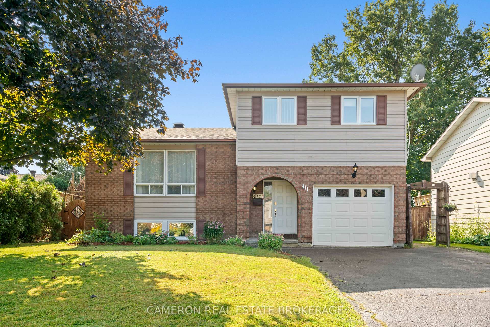Photo 1 of 411 Meadowvale Crescent, Cornwall — HOMEH