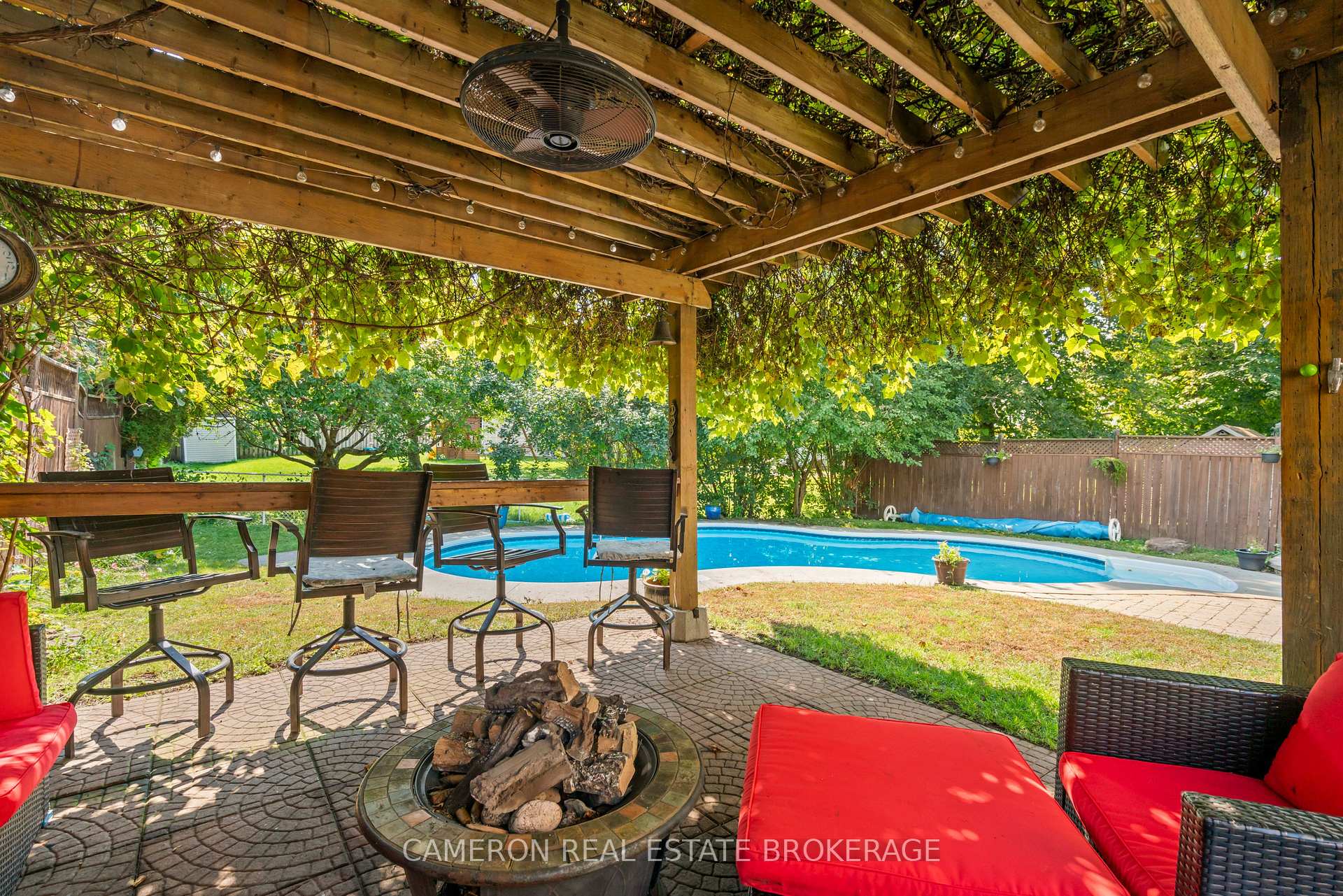 Photo 6 of 411 Meadowvale Crescent, Cornwall — HOMEH