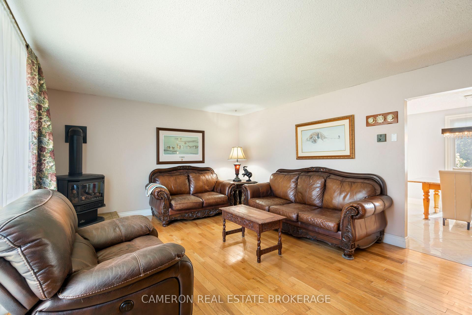 Photo 12 of 411 Meadowvale Crescent, Cornwall — HOMEH