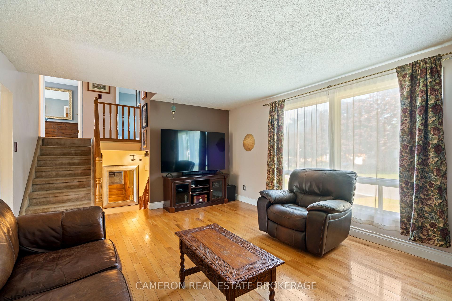 Photo 14 of 411 Meadowvale Crescent, Cornwall — HOMEH