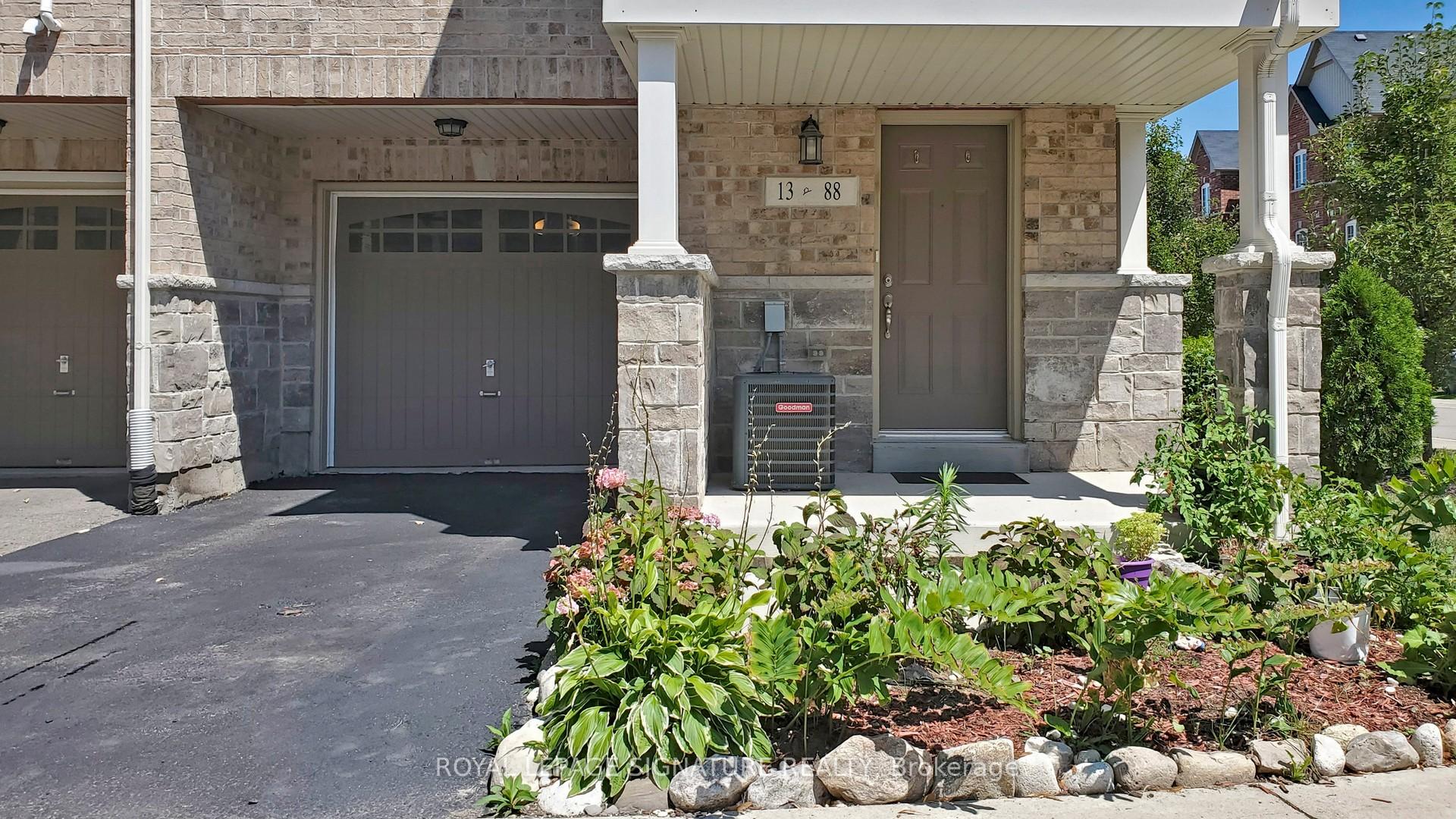 Photo 4 of Unit 13, 88 Decorso Drive, Guelph, Kortright East — HOMEH