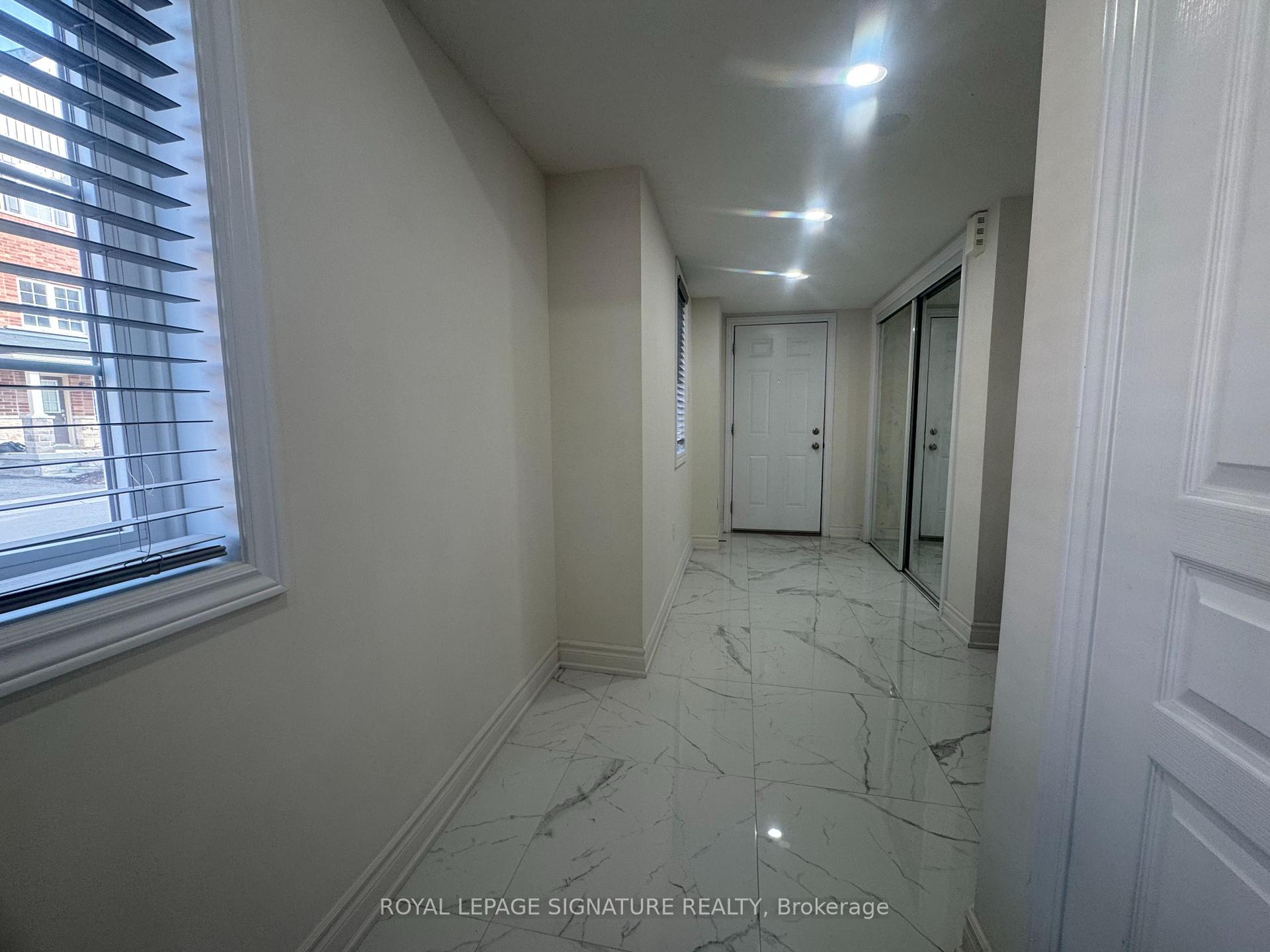 Photo 6 of Unit 13, 88 Decorso Drive, Guelph, Kortright East — HOMEH