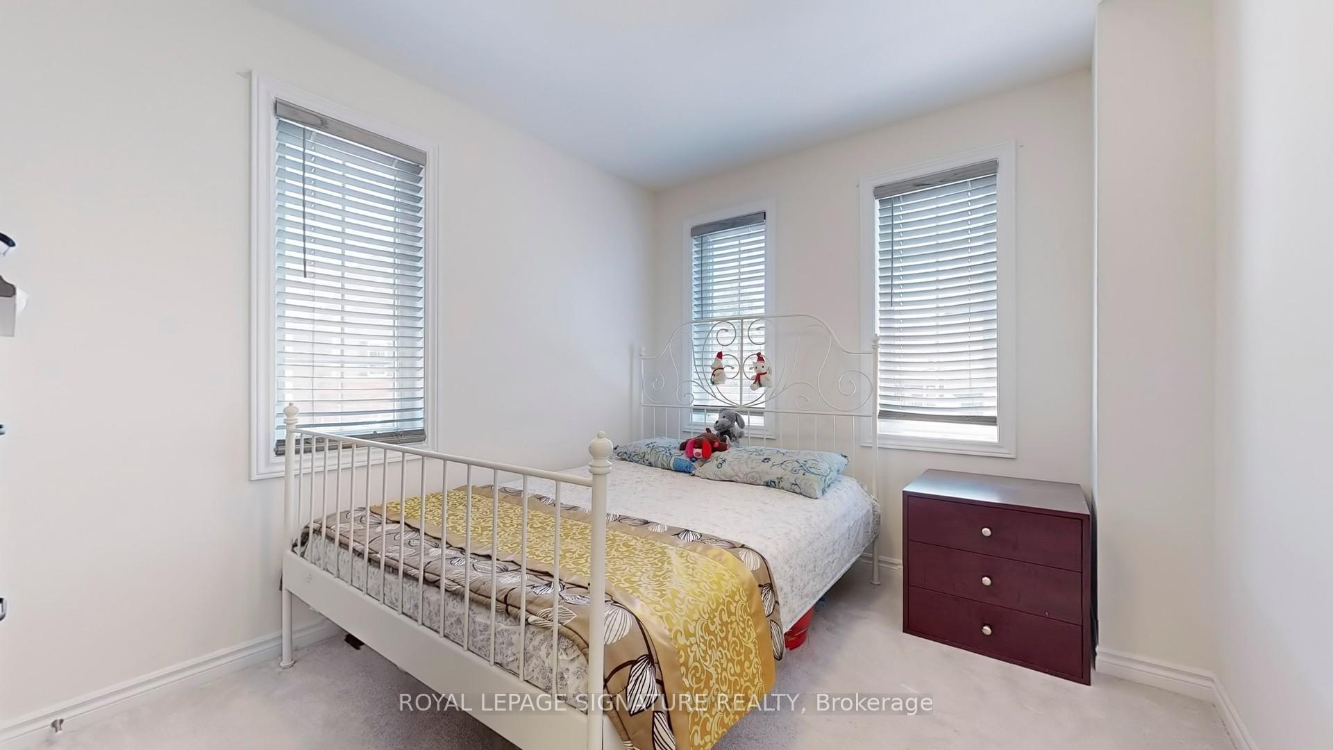 Photo 18 of Unit 13, 88 Decorso Drive, Guelph, Kortright East — HOMEH
