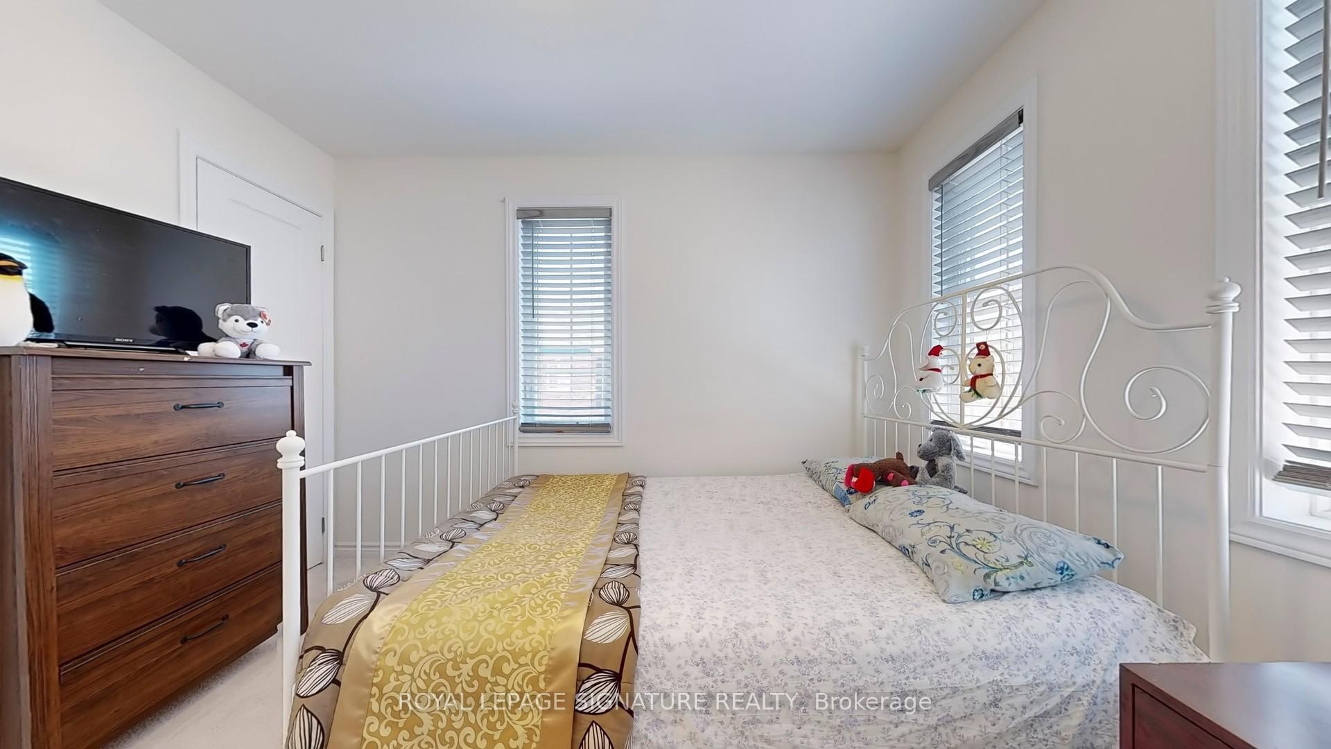 Photo 19 of Unit 13, 88 Decorso Drive, Guelph, Kortright East — HOMEH