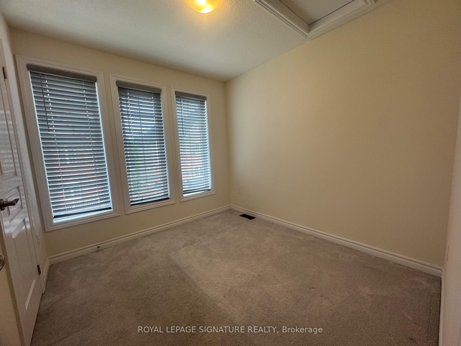 Photo 21 of Unit 13, 88 Decorso Drive, Guelph, Kortright East — HOMEH