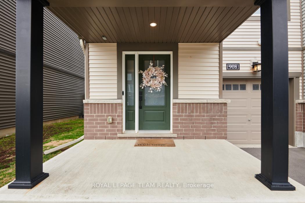 Photo 4 of 908 Lixnaw Court, Ottawa, Barrhaven - Half Moon Bay — HOMEH
