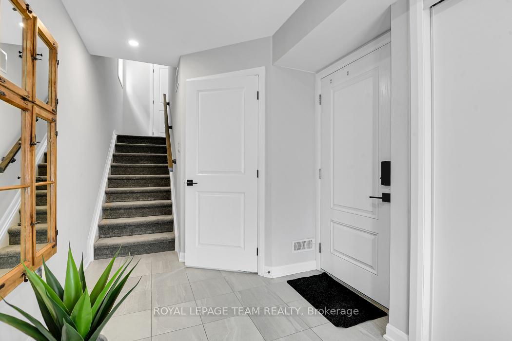 Photo 8 of 908 Lixnaw Court, Ottawa, Barrhaven - Half Moon Bay — HOMEH