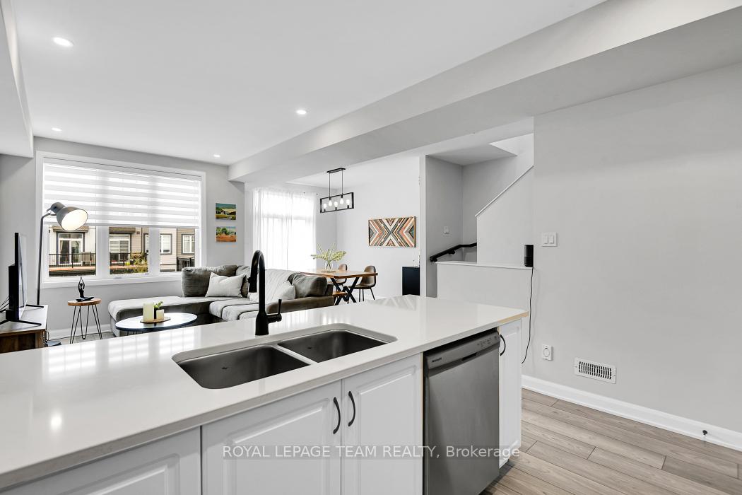 Photo 19 of 908 Lixnaw Court, Ottawa, Barrhaven - Half Moon Bay — HOMEH
