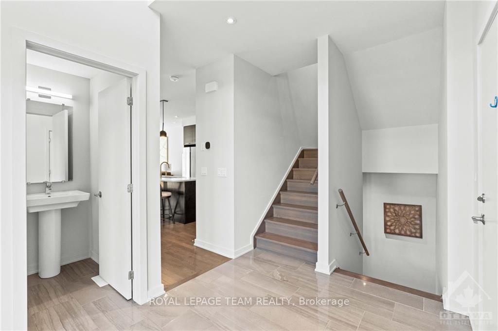 Photo 3 of 870 Quartet Avenue, Ottawa, Riverside South/Gloucester Glen — HOMEH