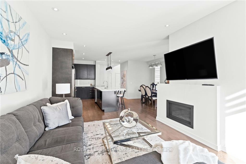Photo 11 of 870 Quartet Avenue, Ottawa, Riverside South/Gloucester Glen — HOMEH