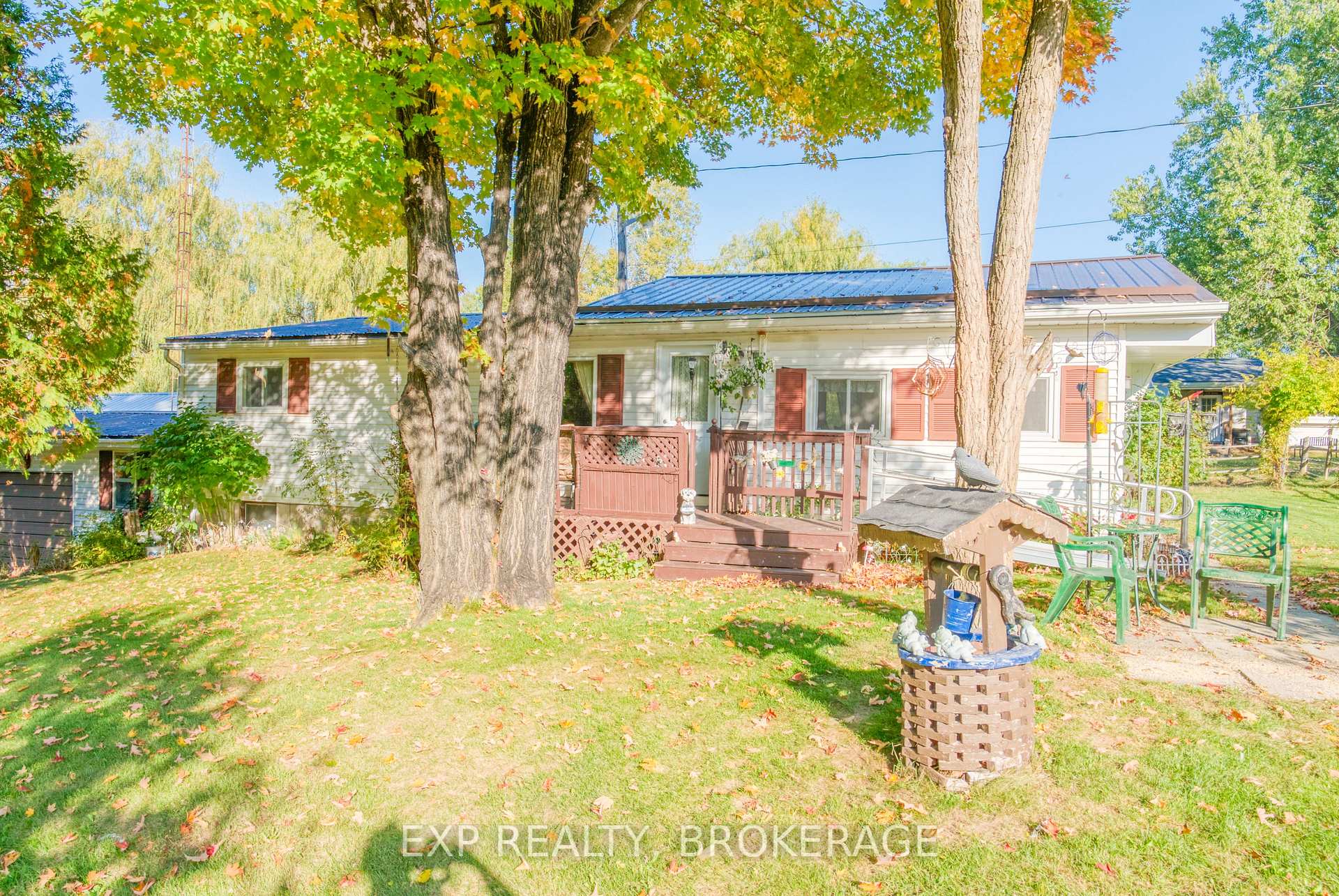 Photo 4 of 1103 Harold Road, Central Frontenac, Frontenac Centre — HOMEH