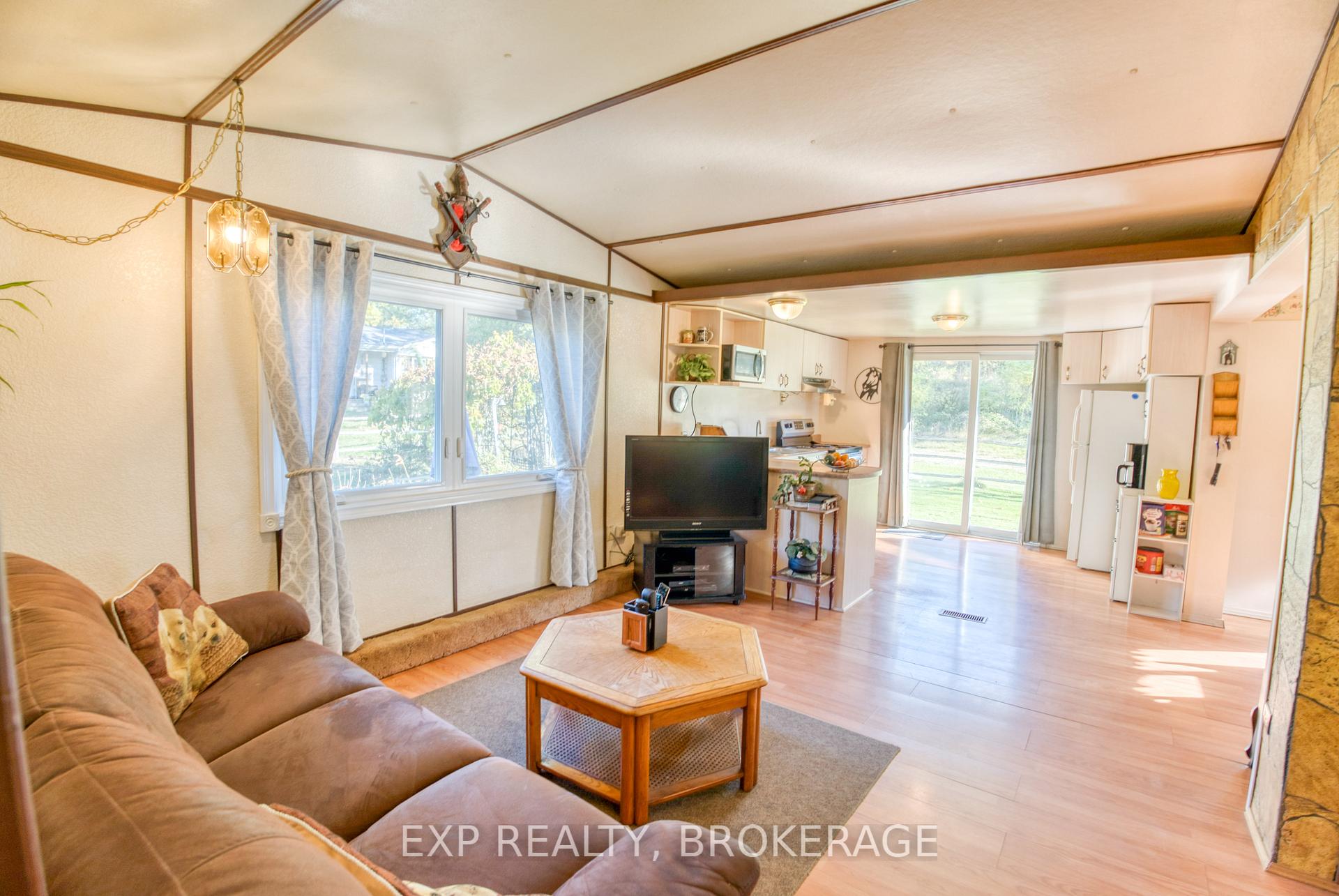 Photo 8 of 1103 Harold Road, Central Frontenac, Frontenac Centre — HOMEH