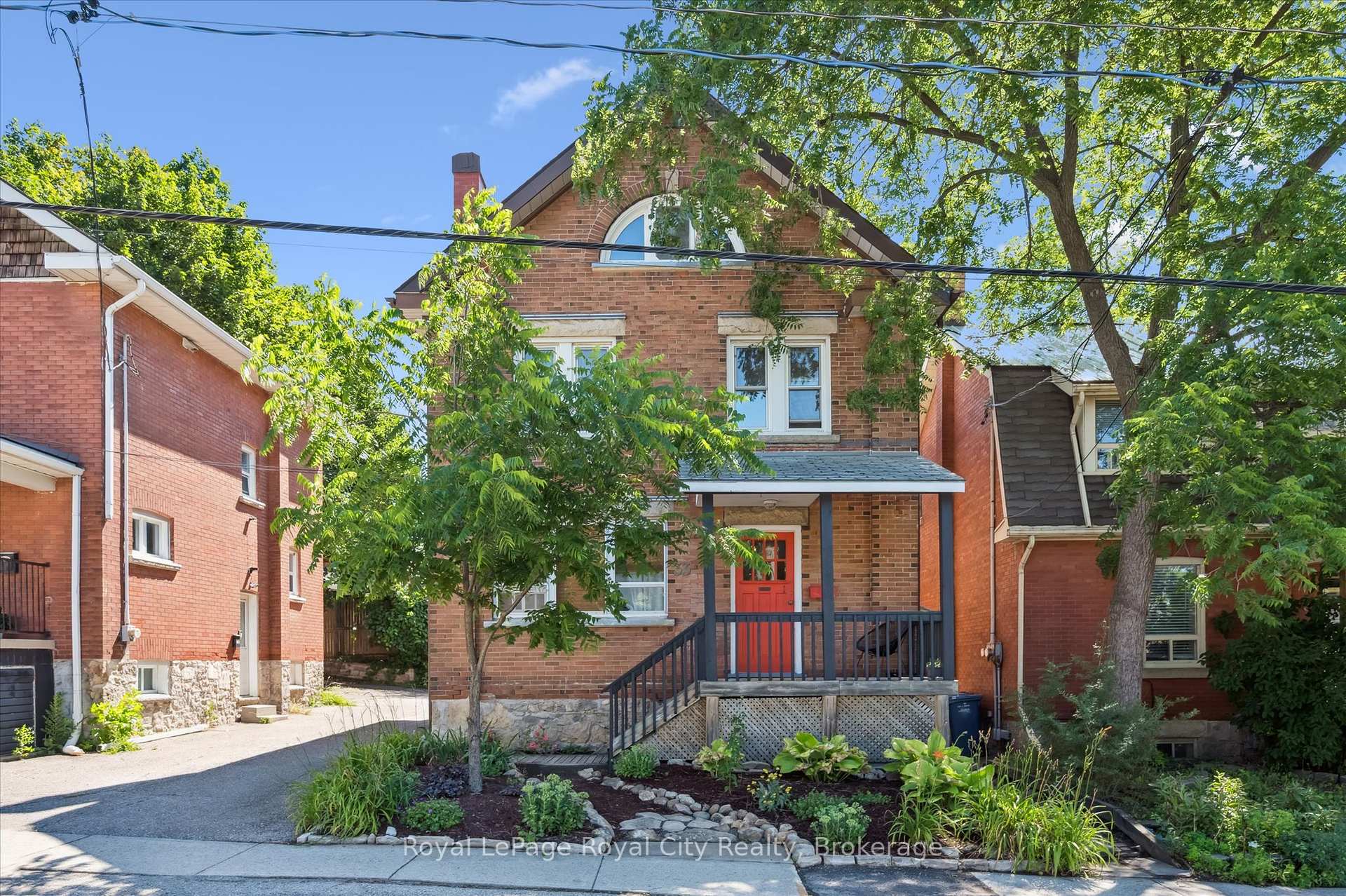 Photo 1 of 33 Eramosa Road, Guelph, St. George's — HOMEH
