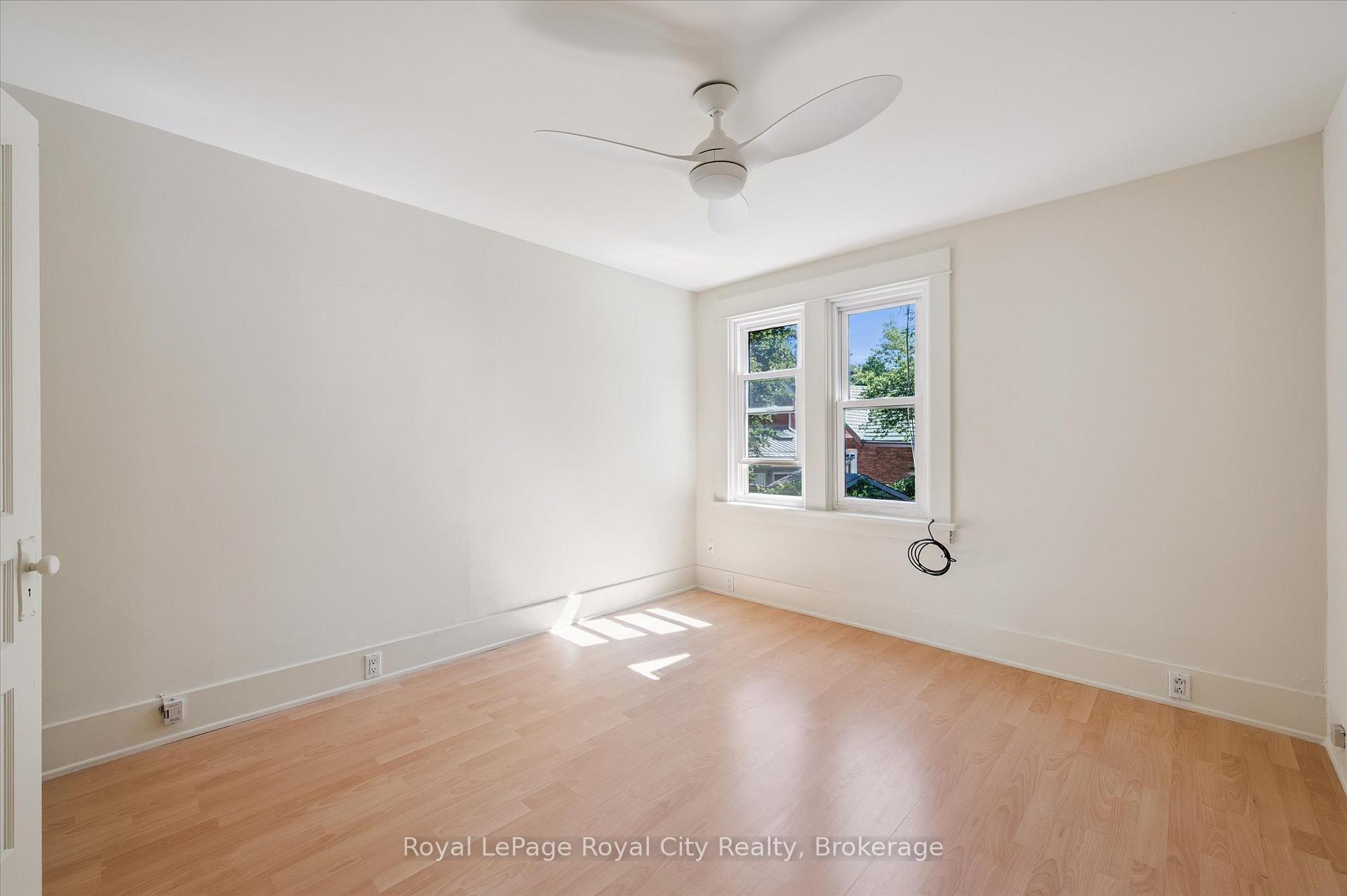 Photo 20 of 33 Eramosa Road, Guelph, St. George's — HOMEH