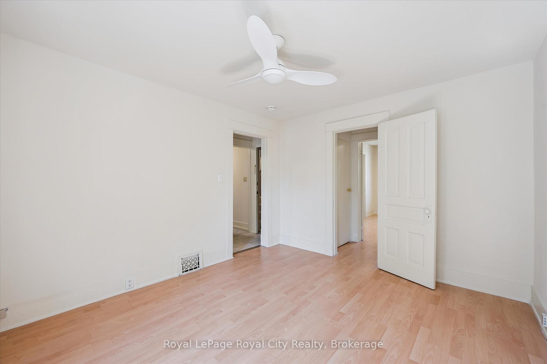 Photo 21 of 33 Eramosa Road, Guelph, St. George's — HOMEH