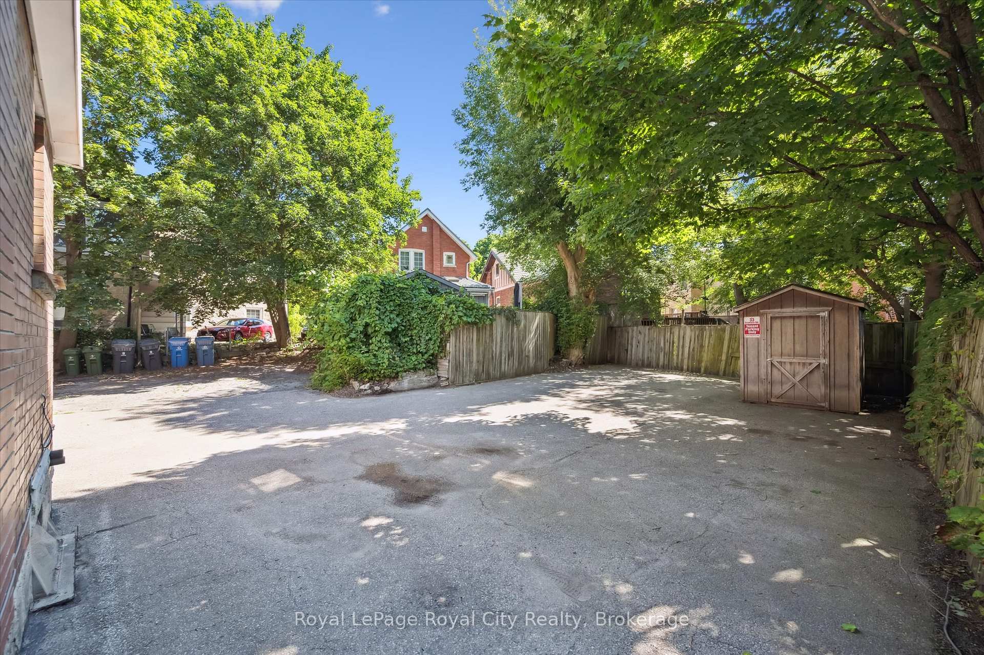 Photo 39 of 33 Eramosa Road, Guelph, St. George's — HOMEH