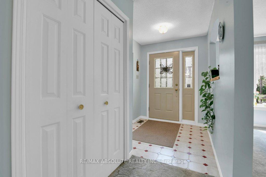 Photo 6 of 8344 Forest Green Crescent, Ottawa, Osgoode Twp North of Reg Rd 6 — HOMEH