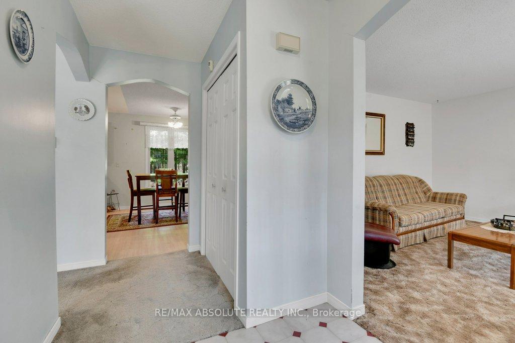 Photo 8 of 8344 Forest Green Crescent, Ottawa, Osgoode Twp North of Reg Rd 6 — HOMEH